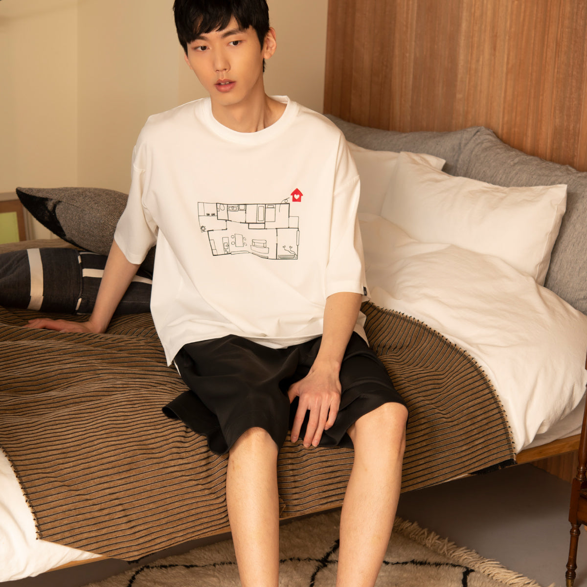 【House Love】Floor plan T-Shirts
