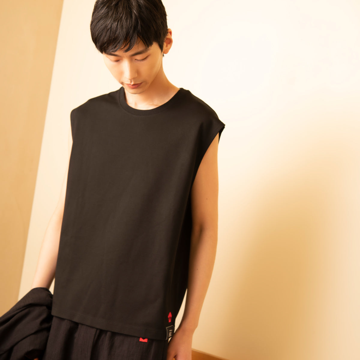 【House Love】Sleeveless