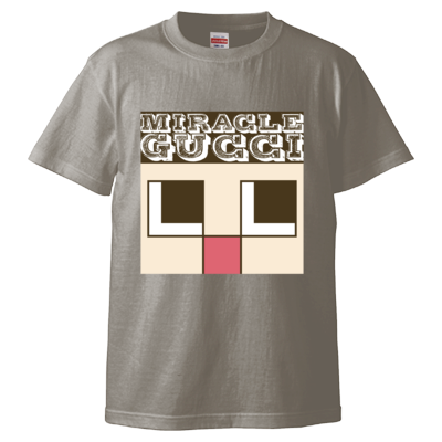 近いよ〜顔が〜 （Tシャツ）